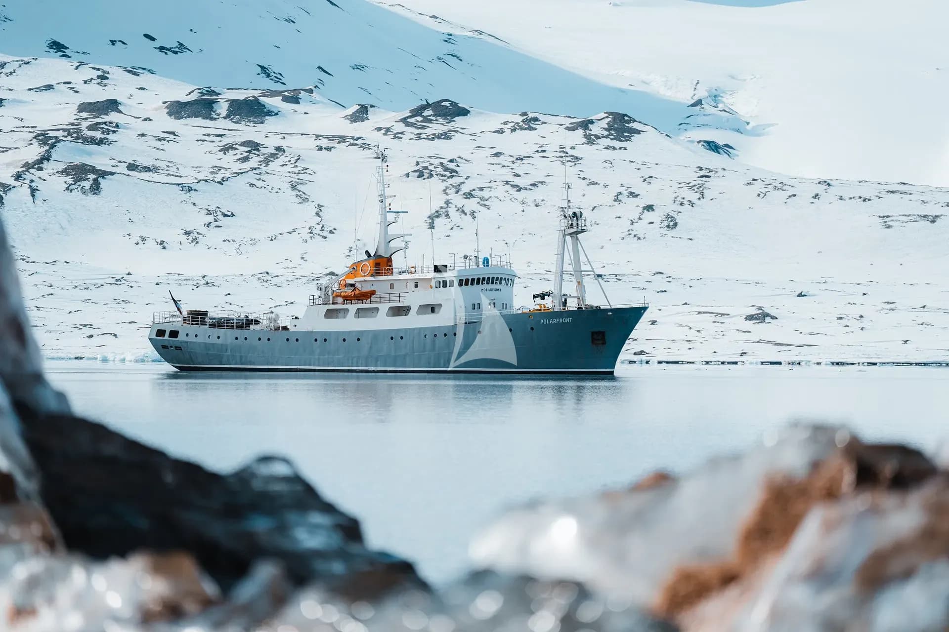 POLARFRONT — photo 1