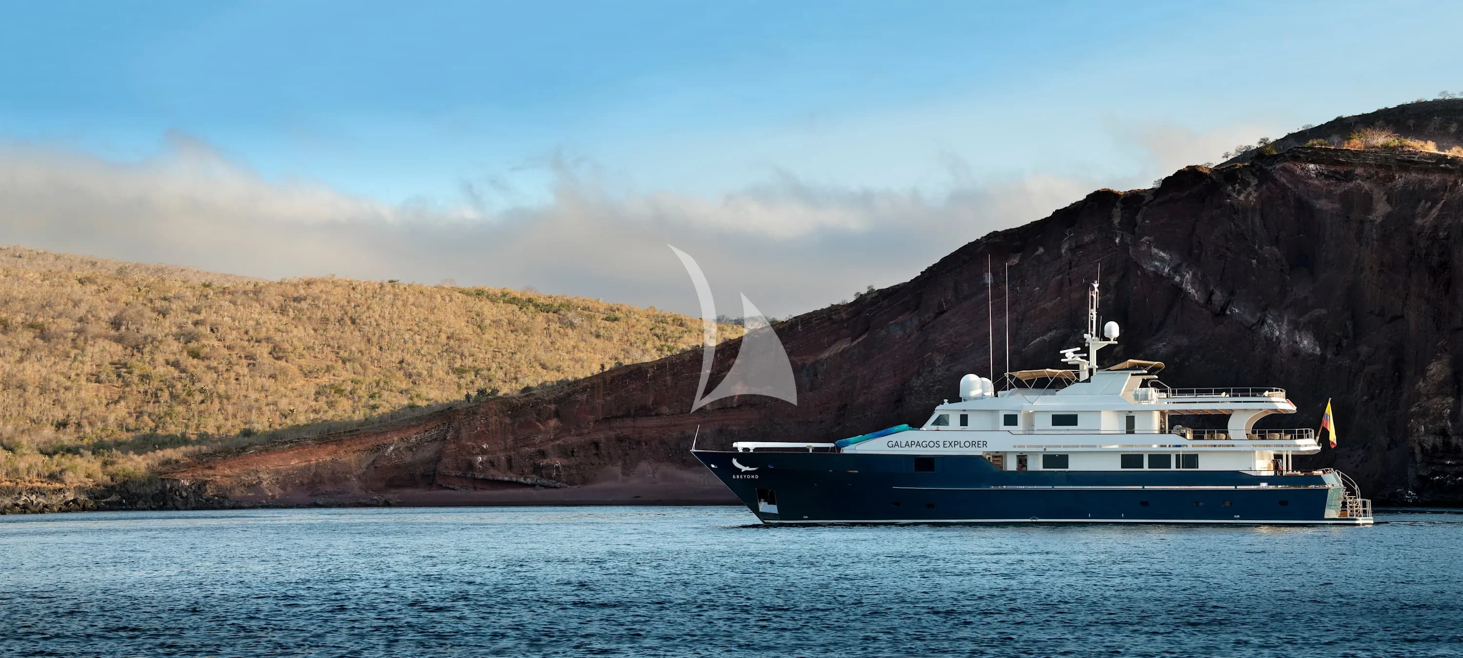 GALAPAGOS EXPLORER — photo 2
