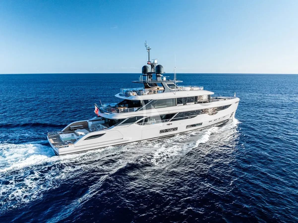 WAVE ( Benetti Oasis ) — photo 2