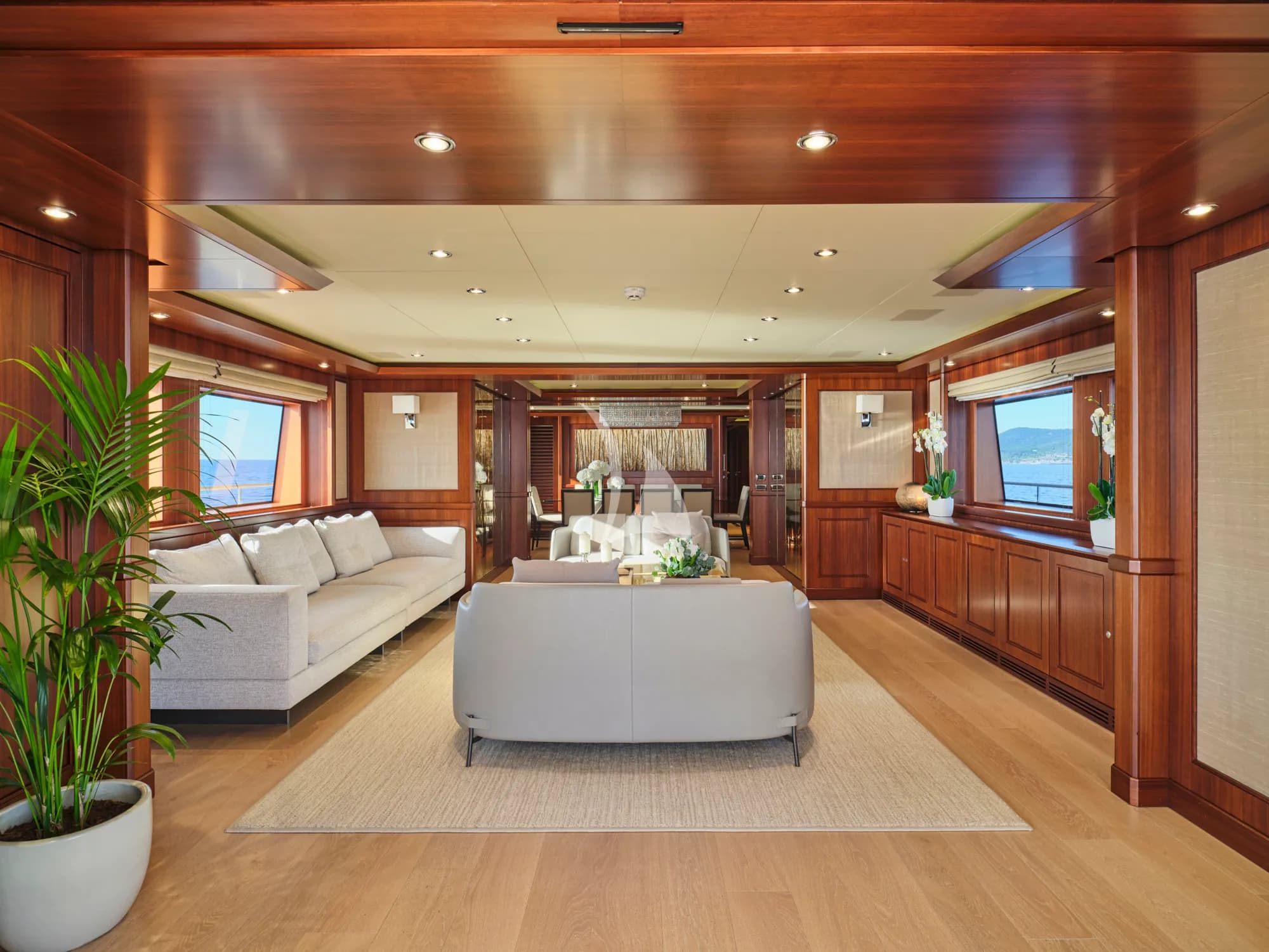 PALATIAL — photo 2