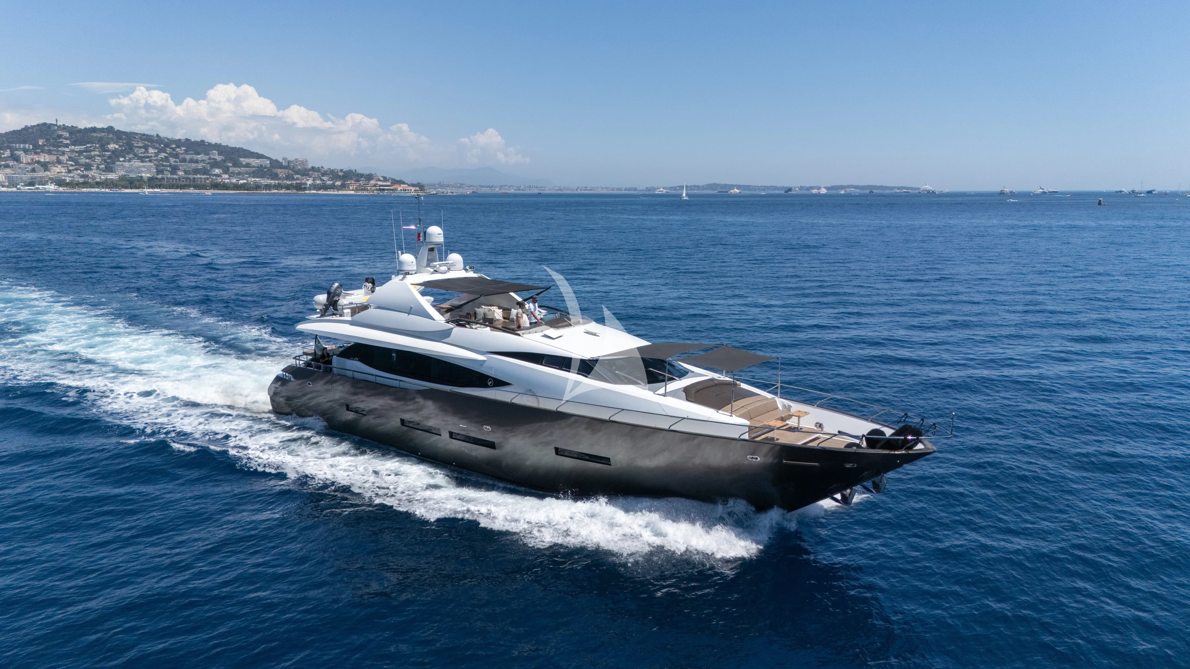 RIVIERA SUN — photo 1