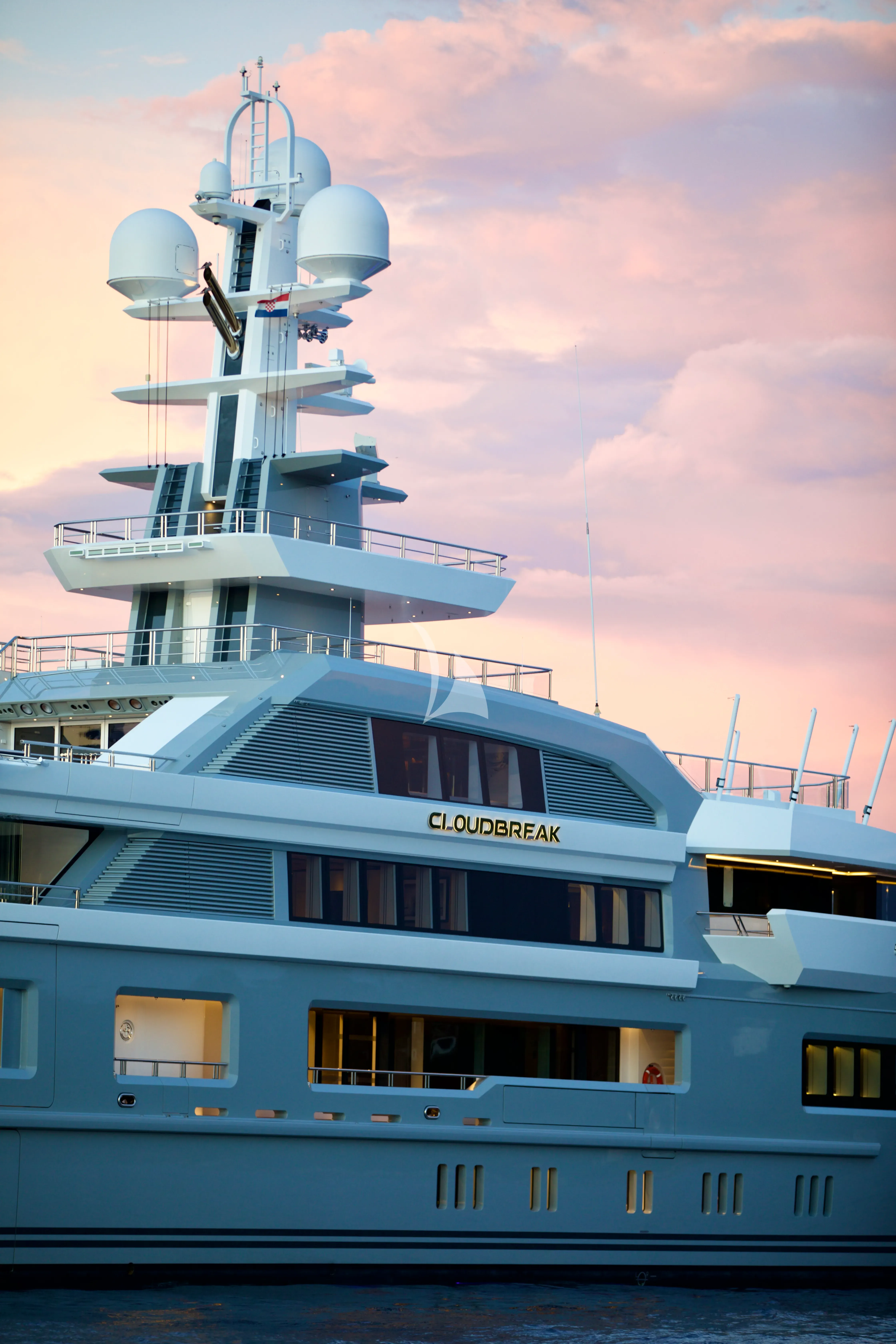 CLOUDBREAK — photo 2